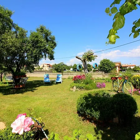 Fero With Beautiful Garden Διαμέρισμα Πόρετς