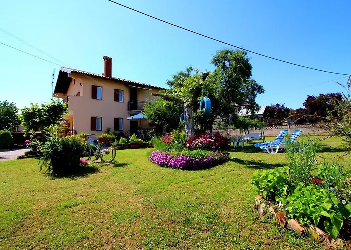 Fero With Beautiful Garden Διαμέρισμα