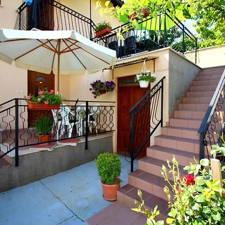 Apartmán Fero With Beautiful Garden Poreč